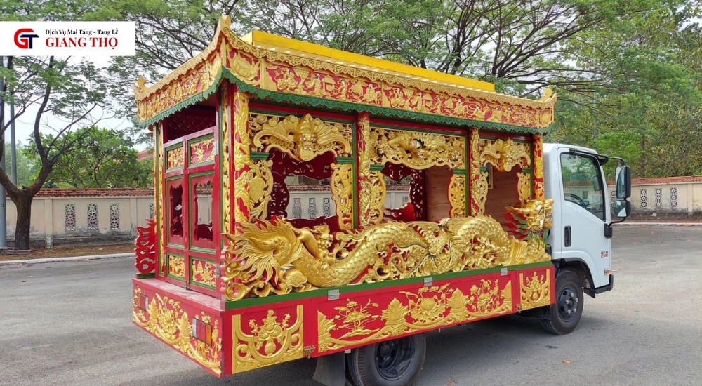 Giang Thọ trang bị xe rồng hiện đại, sạch sẽ và trang nghiêm cho lễ di quan