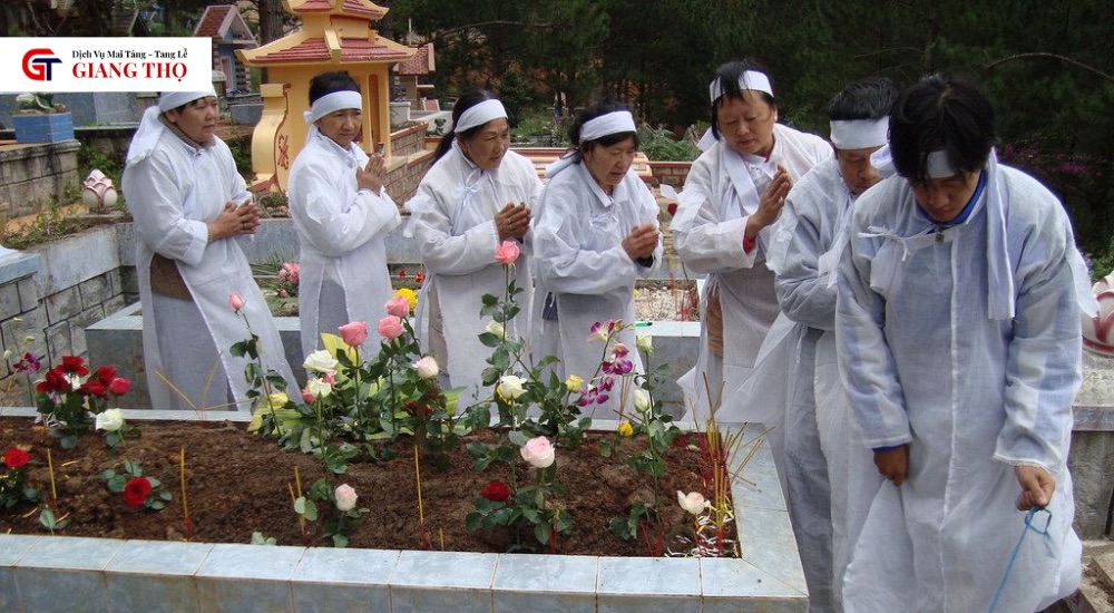 nghi thức mở cửa mã