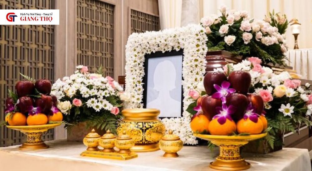 Bày trí lư hương, bát hương và nến đúng cách