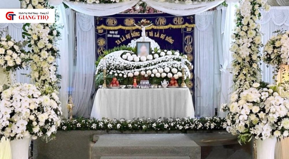 Trang trí bàn thờ đám tang đúng lễ nghi