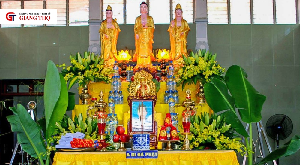 Hướng bàn thờ Phật cần hướng ra cửa chính