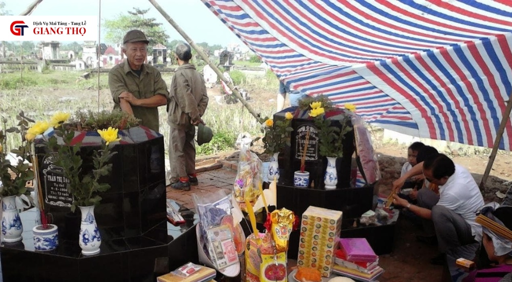 Gia chủ cần chuẩn bị những dụng cụ trước khi làm lễ bốc mộ