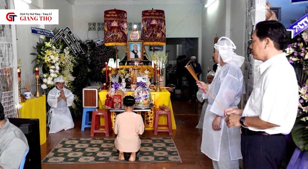 Giây phút người thân tiễn biệt người mất lần cuối cùng