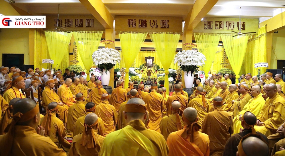 khi người thân mất nên làm gì đầu tiên